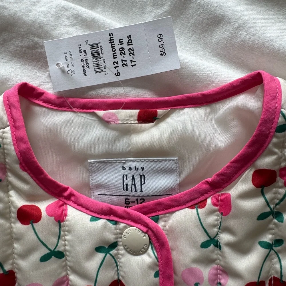 GAP Baby Cherry Print Jacket with Pink Accents Sz. 6-12mo NWT - Picture 2 of 3
